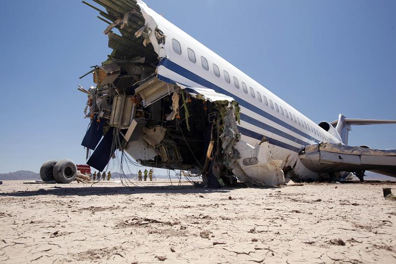 2013.01.08 - Discovery организует авиакатастрофу для съёмок документального фильма